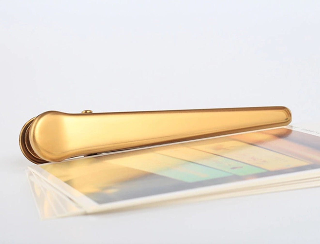 Metallic golden packaging sealing Clip, gold colour, Medium